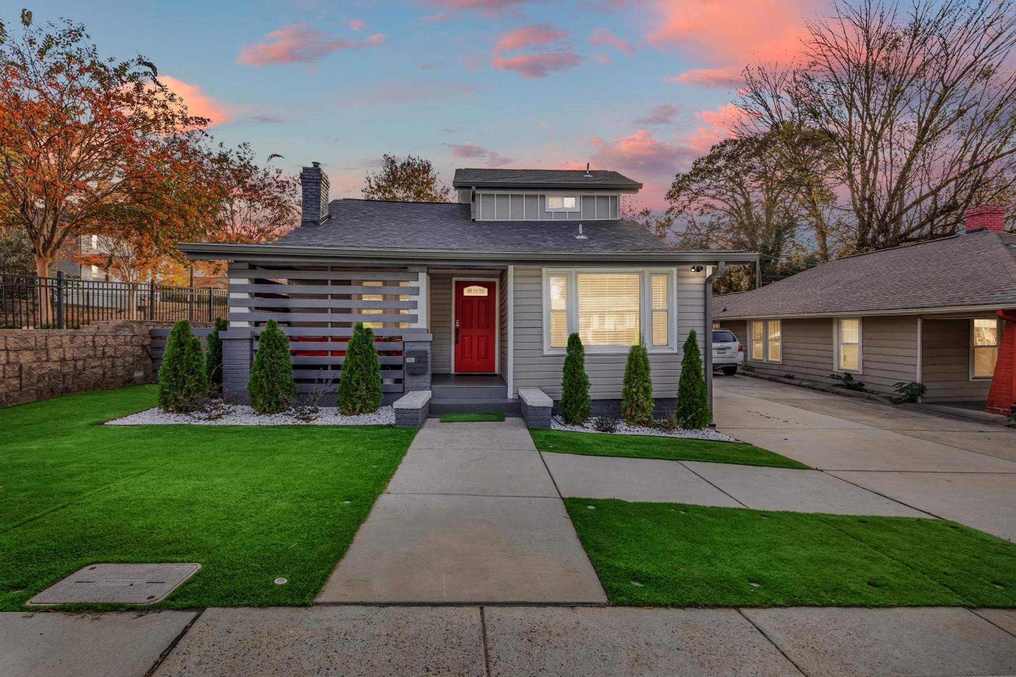 Spacious House In Charlotte Villa Exterior photo